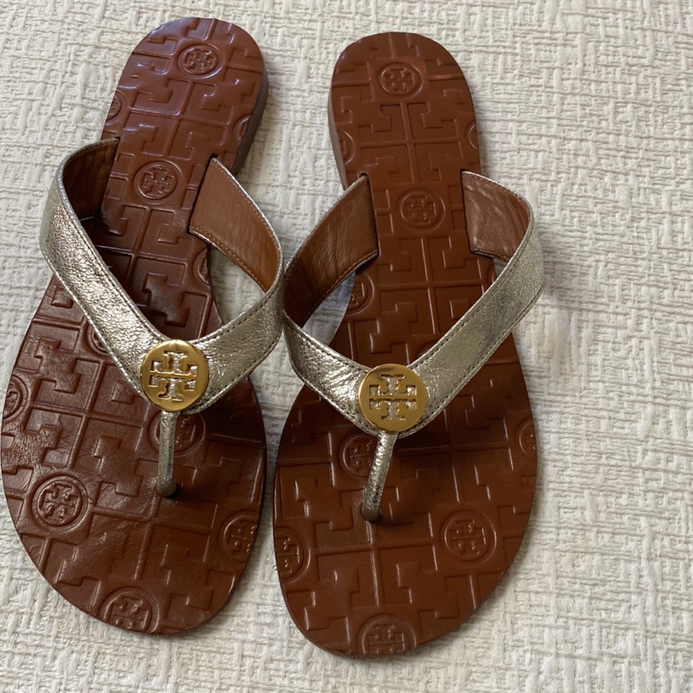 Silver Tory Burch sandals size 7